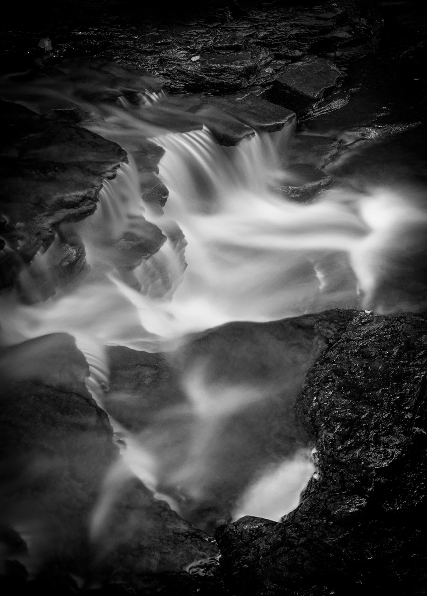 hoxie-waterfall-2.jpg