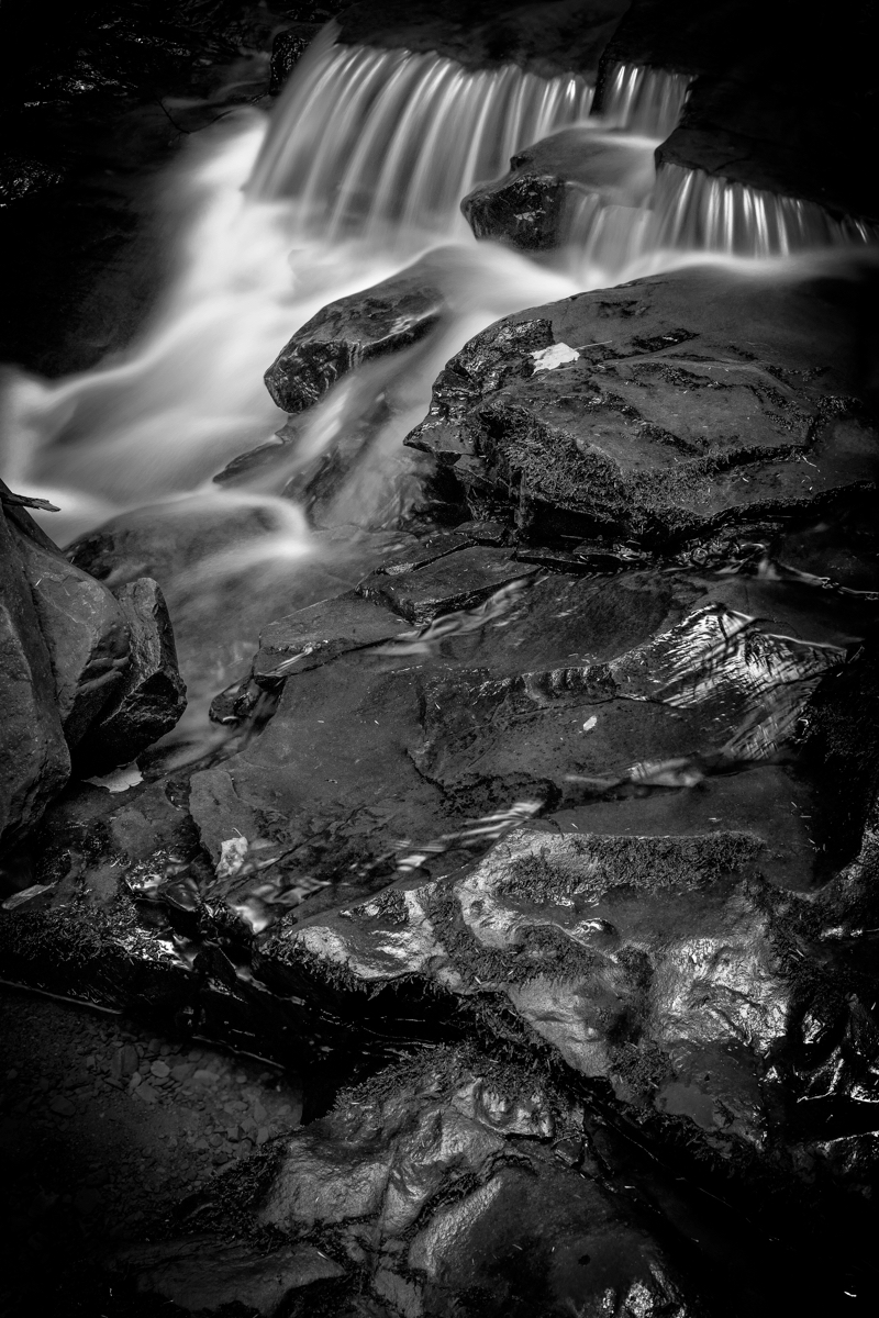 hoxie-waterfall-3.jpg